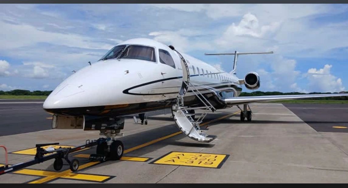 Business jet N5379 on ramp